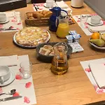 Le Saint-hilaire Bed & Breakfast 4*