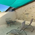 Le Saint-hilaire Bed & Breakfast 4*