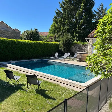 Le Saint-hilaire